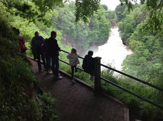 Corra Linn 3 (people).jpg